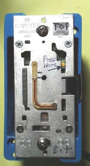 In Wall Relay - FCC ID QGH-RZSD1 - Leviton Manufacturing Co., Inc.