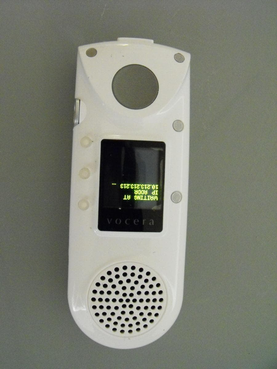 The Vocera B3000 is a hands-free VOIP Communication Device using 802.11b/g and bluetooth - FCC ID QGZB3000 - Vocera Communications (2)