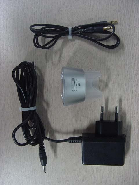 Host MP3 Player bullet Cradle - FCC ID QH7-BULLET-CRADLE - HANA Micron Inc. (2)