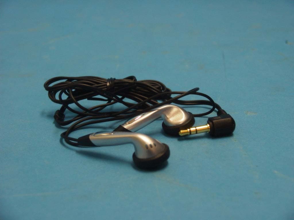 MP3 Player - FCC ID QHBCAT100 - CM Tech Co., Ltd. (2)