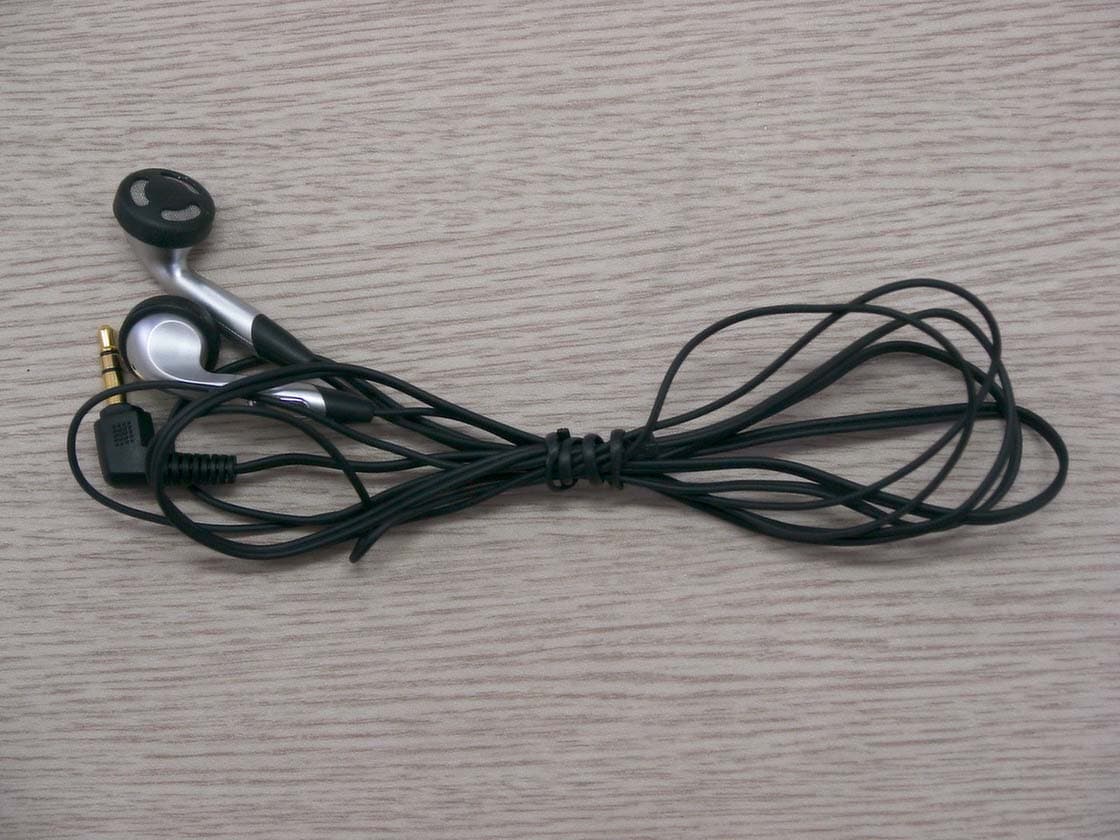 Digital Audio Player - FCC ID QHBCMT2004F - CM Tech Co., Ltd.