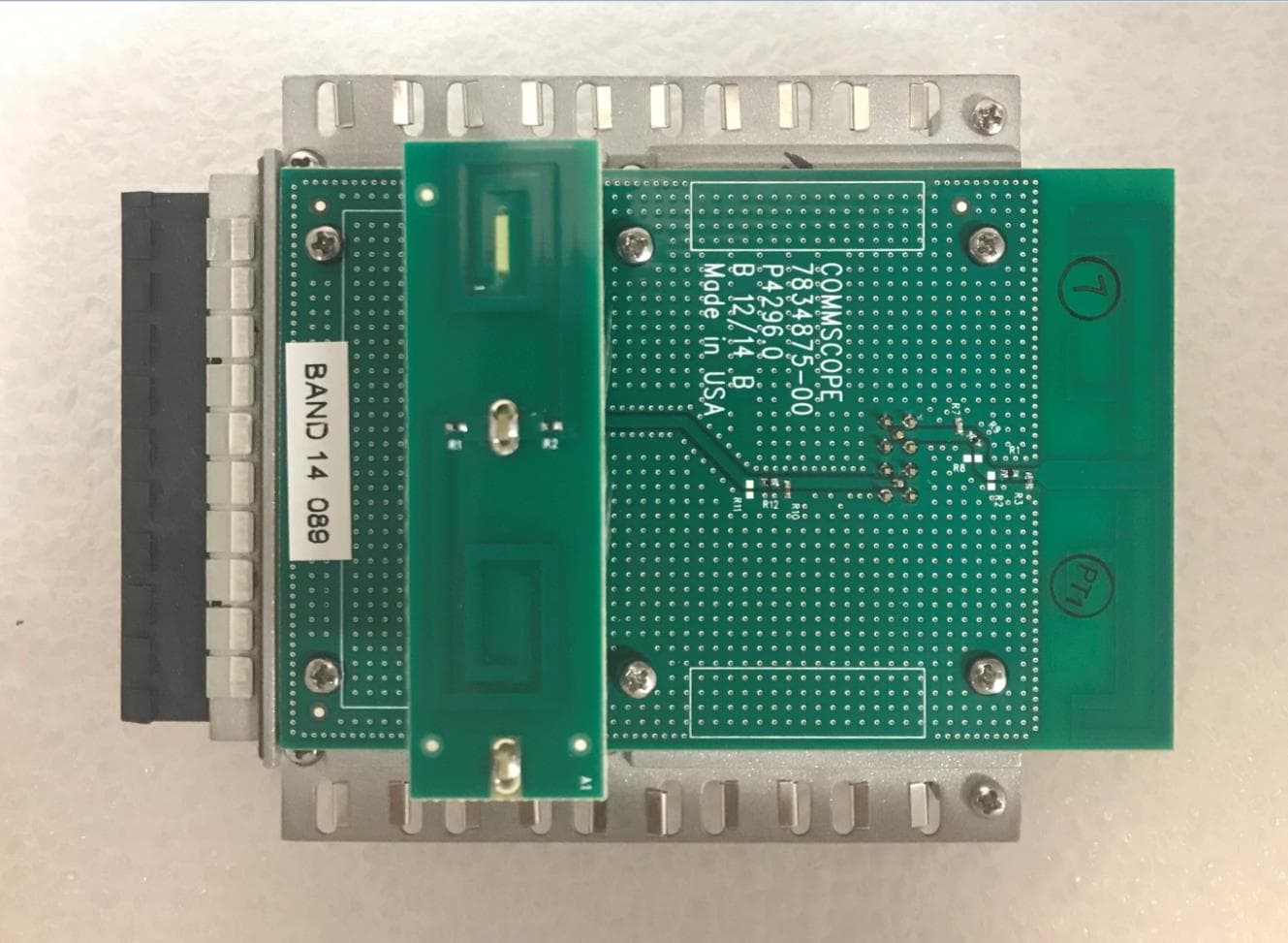 OneCell Radio Point - FCC ID QHYRPM-A5A11-B14 - CommScope Technologies LLC (2)