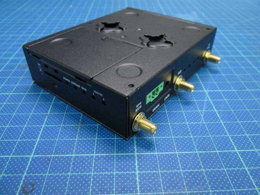 MXConnect M2M Advanced Industrial 4G/LTE Router - FCC ID QI3BIL-MX200 - Billion Electric Co., Ltd. (4)