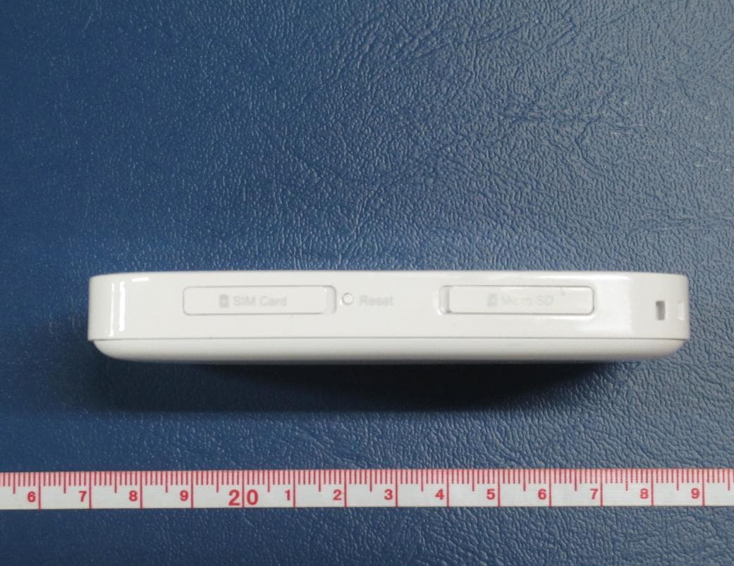 Mobile Cellular Device with GSM/GPRS/EDGE 850/1900, WCDMA/DC-HSPDA/HSPA FDD V, and 802.11b/g/n - FCC ID QISR208 - Huawei Technologies Co.,Ltd (2)