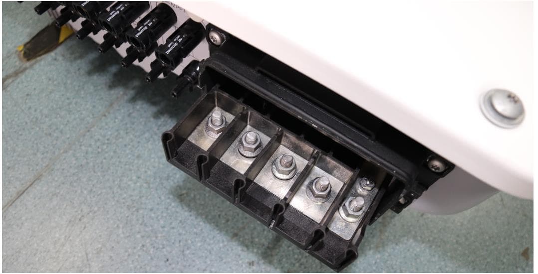 Solar Inverter - FCC ID QISSUN2000 - Huawei Technologies Co.,Ltd (2)
