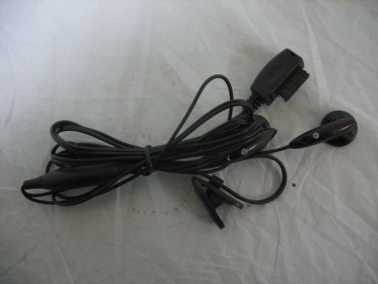 GSM 850/1900 Mobile Phone - FCC ID QIST330 - Huawei Technologies Co.,Ltd (2)