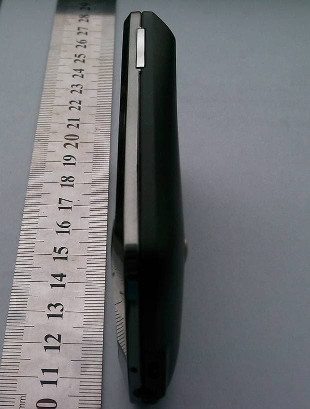 HSDPA/UMTS/GPRS/GSM  Mobile Phone with BT and WLAN - FCC ID QISU8120 - Huawei Technologies Co.,Ltd (5)