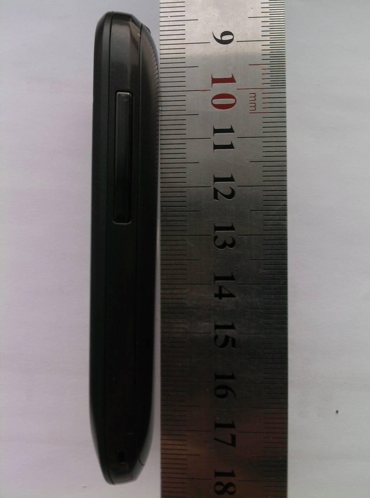 HSDPA/UMTS/GPRS/GSM/EDGE Mobile Phone with BT - FCC ID QISU8160 - Huawei Technologies Co.,Ltd (4)