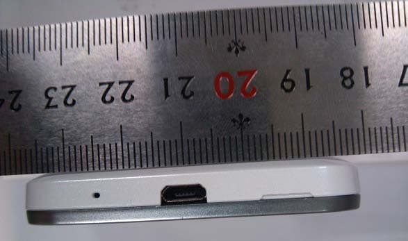 HSPA/UMTS/GPRS/GSM/EDGE Mobile Phone with BT - FCC ID QISU8860-51 - Huawei Technologies Co.,Ltd (4)