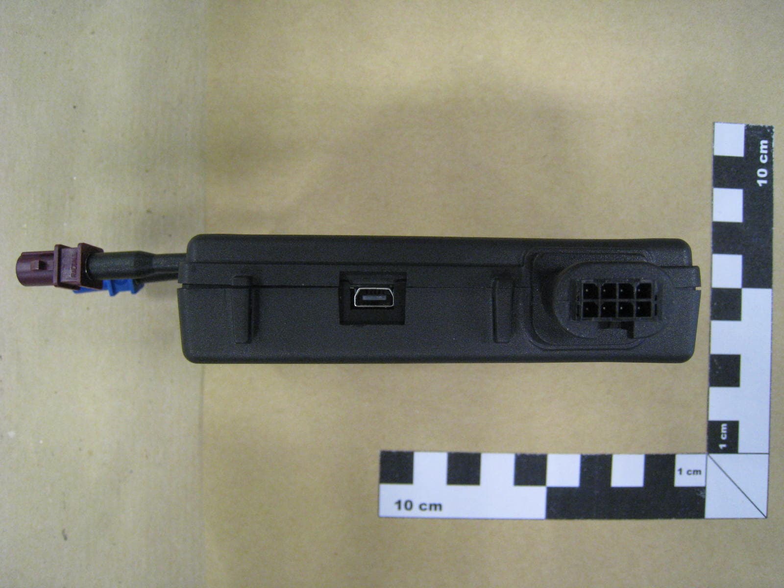GSM/GPRS/GPS-Tracking-Unit - FCC ID QIXFOXEN - Falcom GmbH (3)
