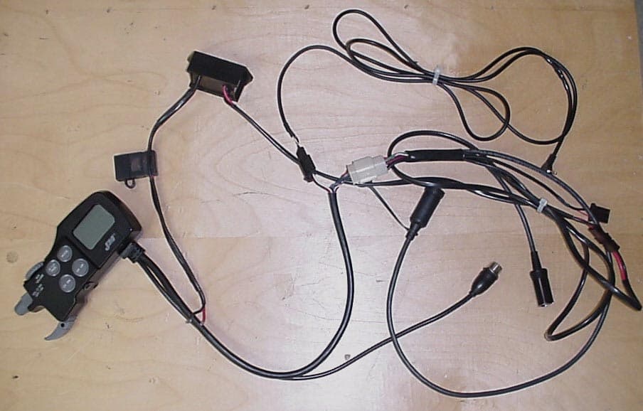 Motorcycle Mount Mobile CB Transceiver - FCC ID QJ5-JMCB-2003 - J&M Corporation (2)