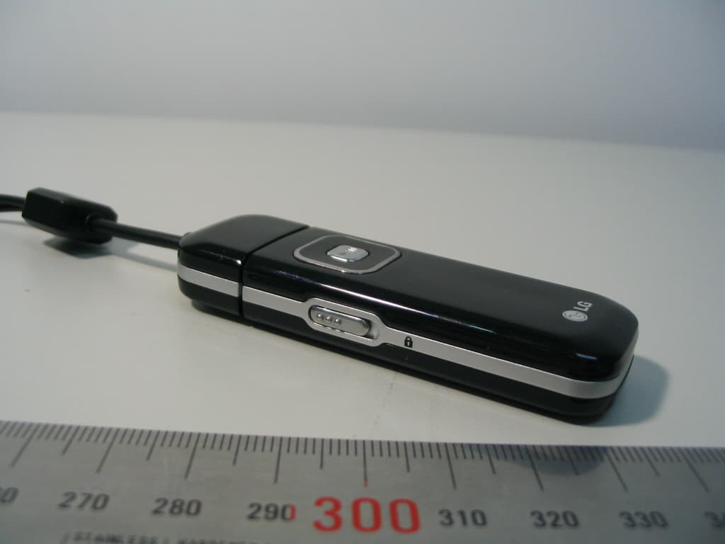 Bluetooth Headset - FCC ID QJ8HBS-110 - Samsin Innotec Co., Ltd. (5)