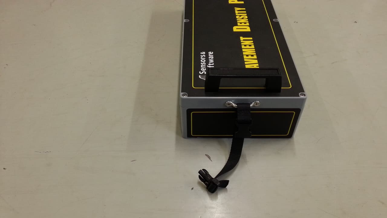 Pavement Density Profiler - FCC ID QJQ-PDP1000 - Sensors & Software Inc. (4)