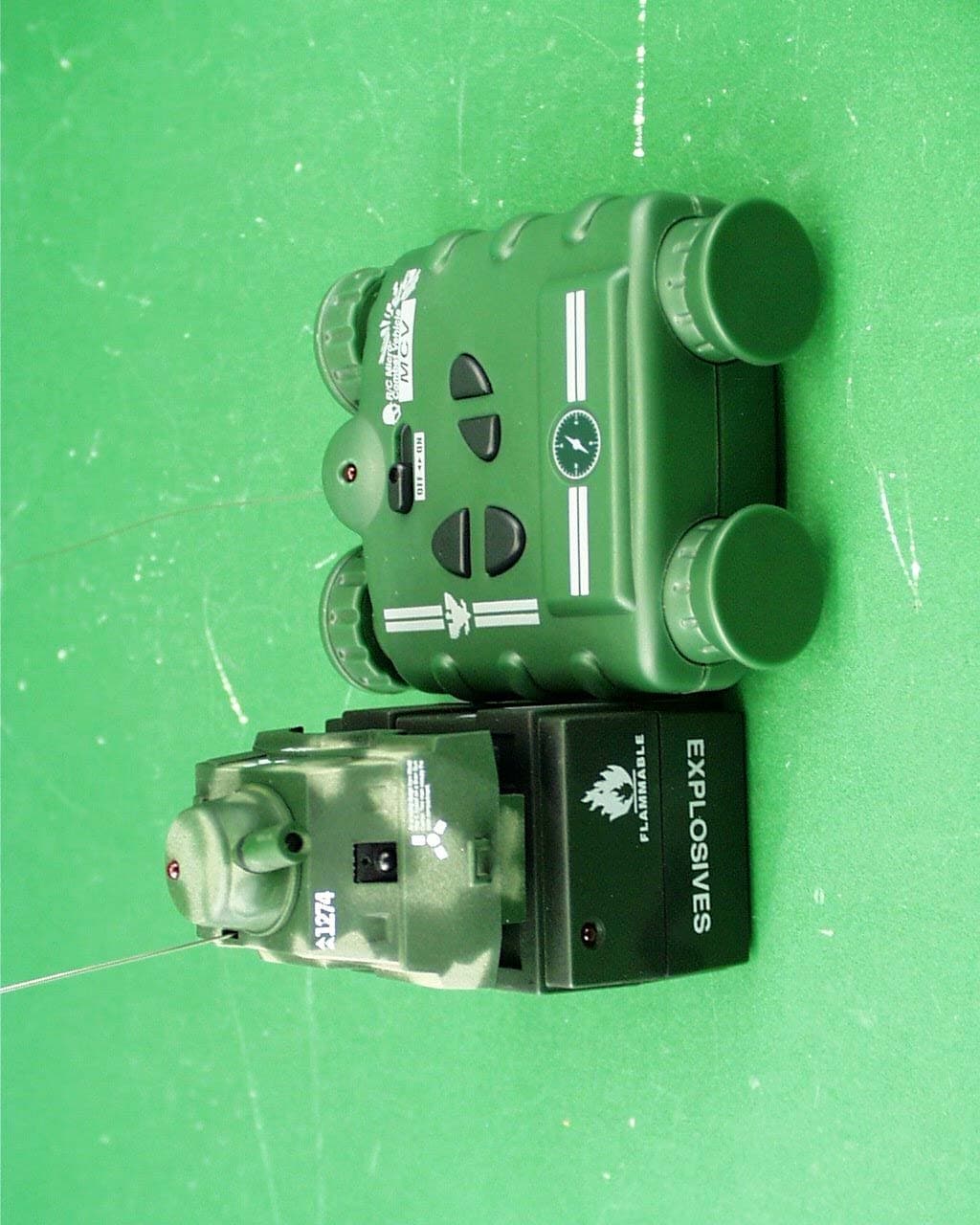 R/C Micro Combat Vehicle - FCC ID QK5SL230027 - Grandway Toys Limited (1)