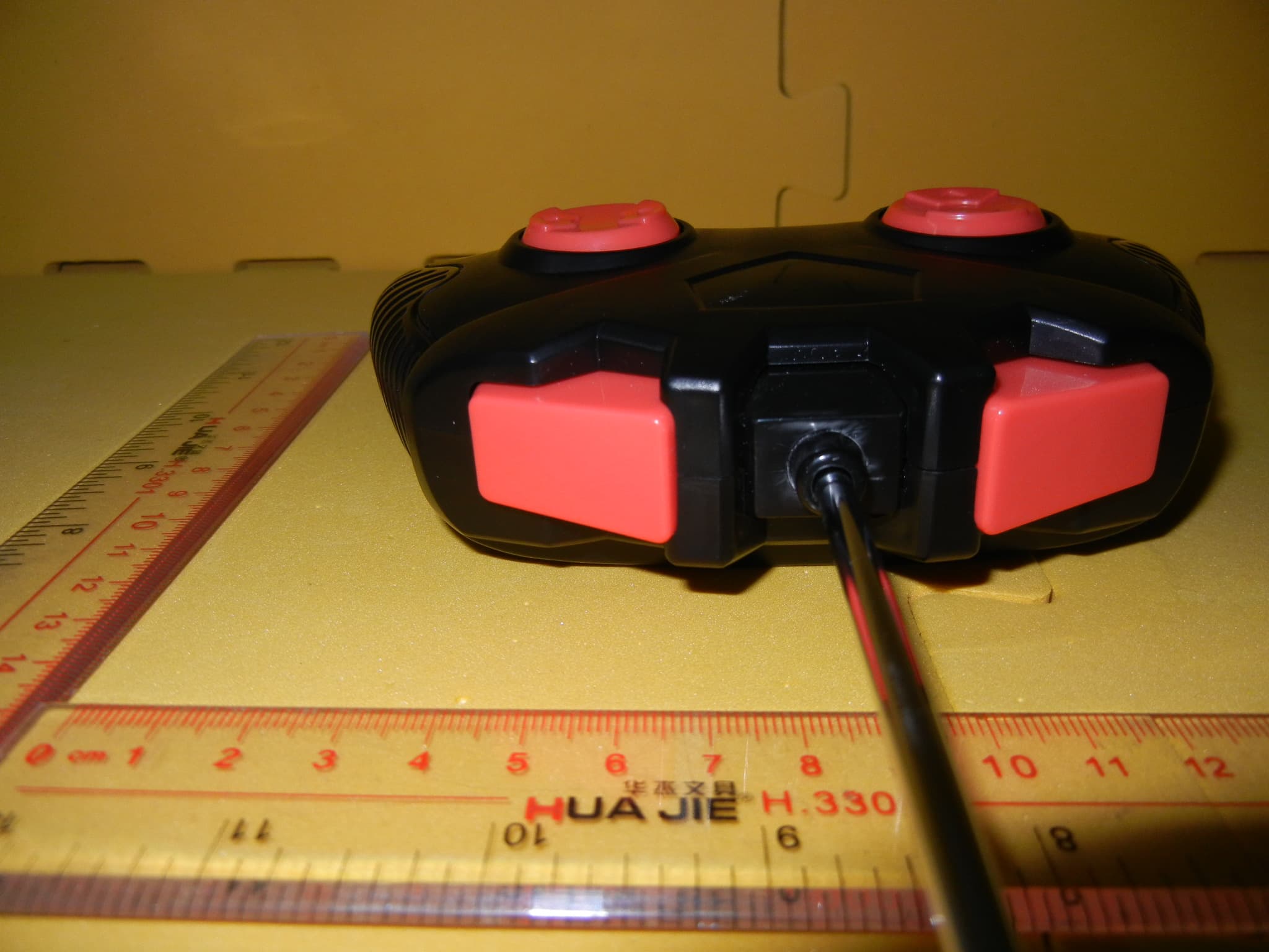 Wireless Remote Control Toy - TX - FCC ID QK680002 - Virztex Company Limited (2)