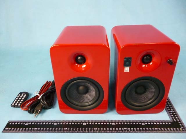 BLUETOOTH SPEAKER - FCC ID QKH-2YEKN001 - Kanto Living Inc. (2)