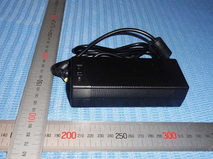 Powered Speaker system - FCC ID QKH-2YEKN007 - Kanto Living Inc. (4)