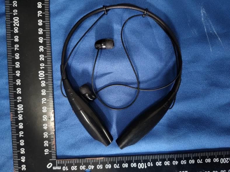 Wireless Bluetooth Headphones - FCC ID QKJ92016 - Man Shun Uinon Electronic Technology (Shenzhen) Co., Ltd. (2)