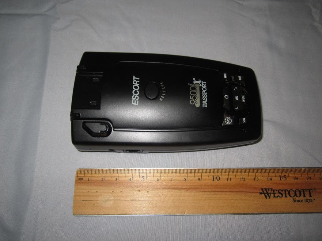 Radar Detector - FCC ID QKL9XM4 - Escort Incorporated