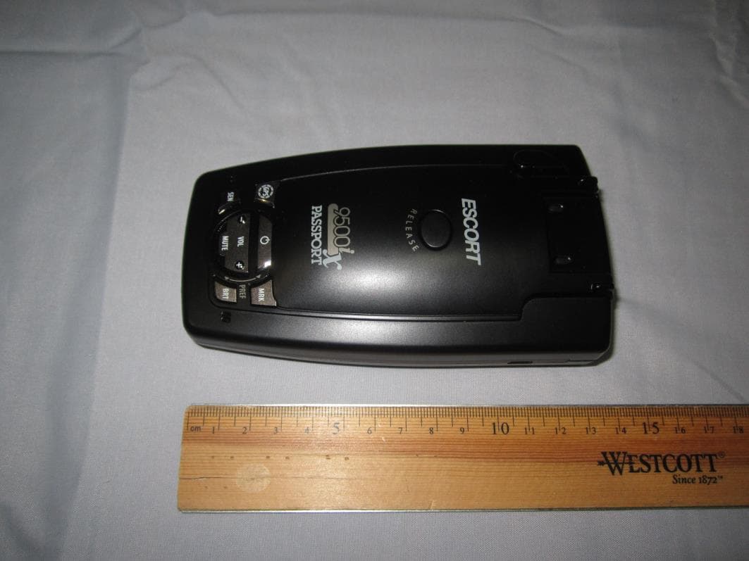 Radar Detector - FCC ID QKL9XM4 - Escort Incorporated (2)