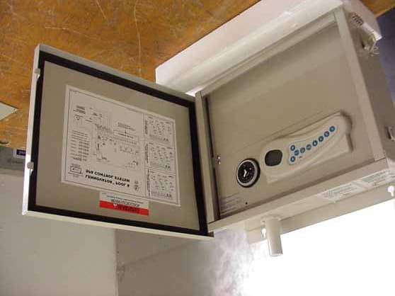 Pool Spa / Controller -- Base Unit - FCC ID QLSLNVTRBAS102 - Allied Innovations, LLC (4)