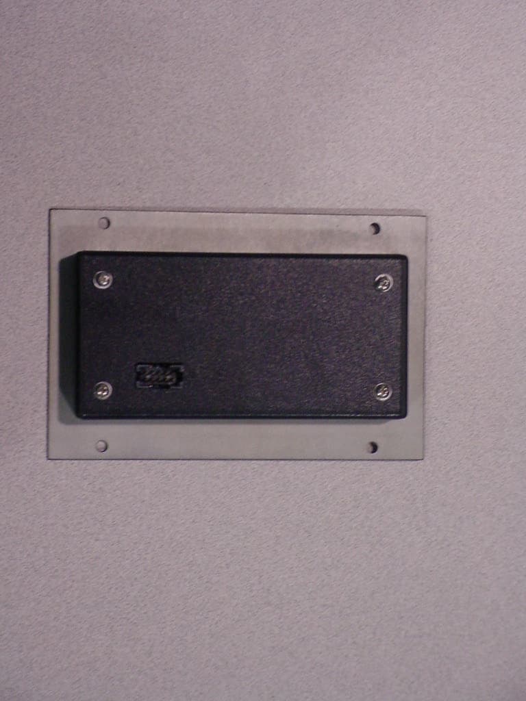 Universal Data Transceiver - FCC ID QMCM2910 - Beckwith Electric Co., Inc. (2)