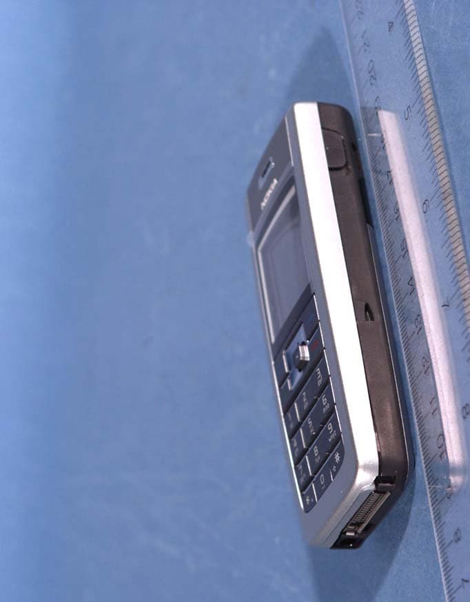 Dual Band Cellular Phone - FCC ID QMNRM-60 - Microsoft Corporation