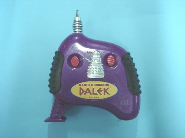 12" RC TV AND MOVIE DALEKS - FCC ID QMZRCDALEKS27TX - Product Enterprise Ltd