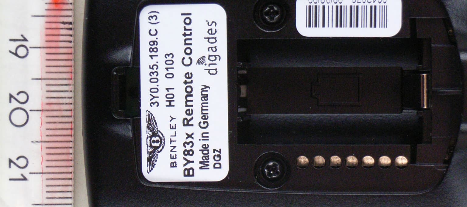 BY83x Remote Control - FCC ID QNF10209 - digades GmbH