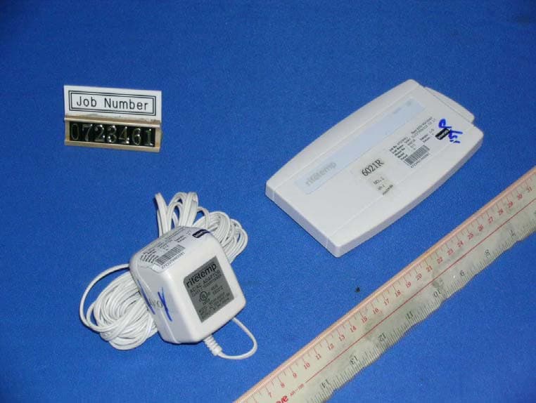 Wall Unit (2.4GHz Transceiver) - FCC ID QO86021R - Radio Thermostat Company of America, Inc (1)