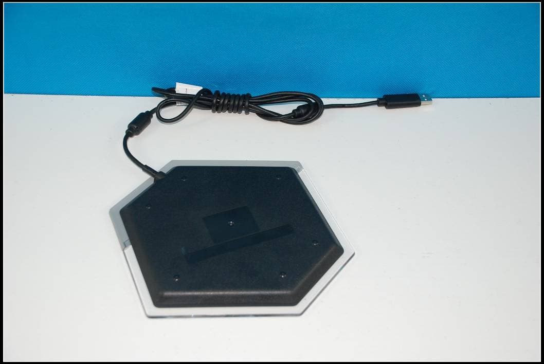 13.56MHz RFID Reader - FCC ID QOF-8032386 - Disney Interactive Studios, Inc.