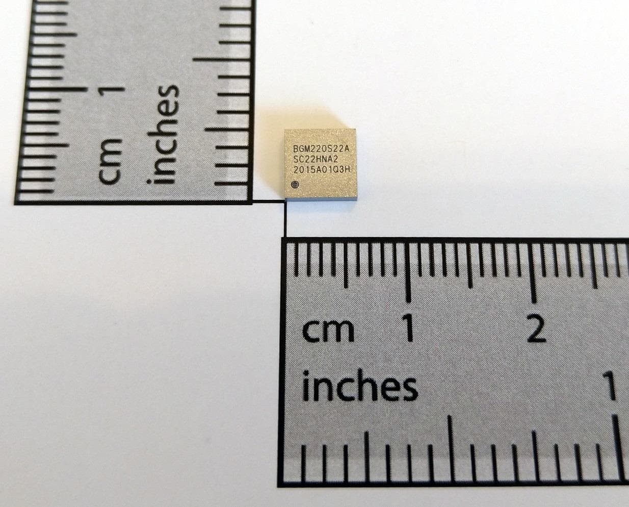 Bluetooth Low Energy wireless radio module - FCC ID QOQ-BGM220S2 - Silicon Laboratories Finland Oy (2)