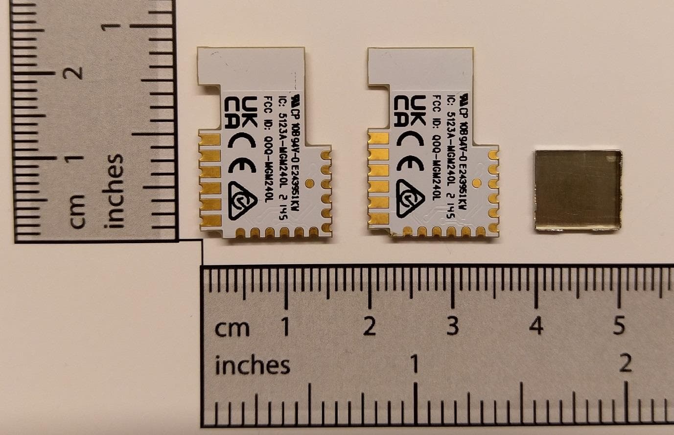 Radio Module with BLE and 802.15.4 - FCC ID QOQ-MGM240L - Silicon Laboratories Finland Oy (2)