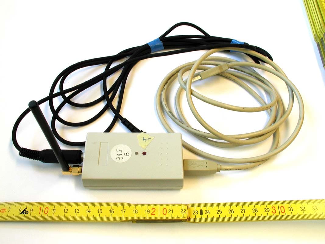 Wireless Remote Control System "Flash Link" - FCC ID QP2-RF-01Y-XXXX-U - Hensel Studiotechnik GmbH & Co. KG (1)