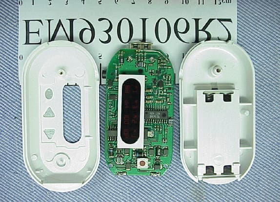 Universal Digital FM Transmitter - FCC ID QPRST30 - Jow Tong Technology Co.,Ltd (2)