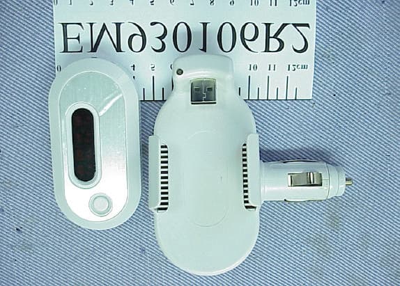 Universal Digital FM Transmitter - FCC ID QPRST30 - Jow Tong Technology Co.,Ltd (4)