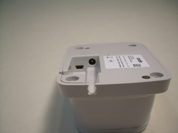 CHARGING STATION WITH BLUETOOTH - FCC ID QQ6-BTC01 - Code Corporation (2)