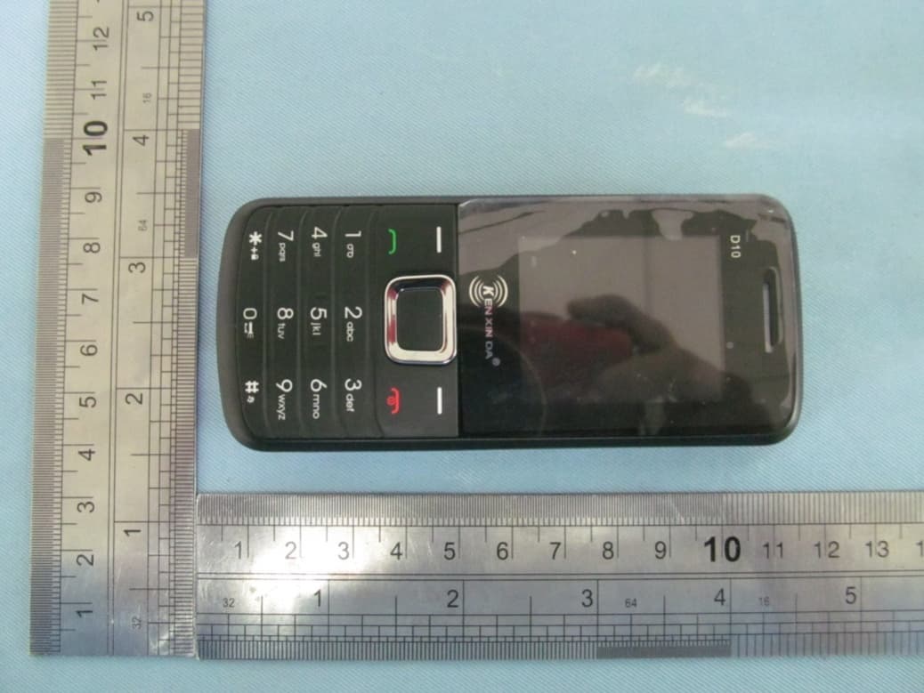 GSM Mobile Phone - FCC ID QR2D10 - CASERGO S.A.S (1)