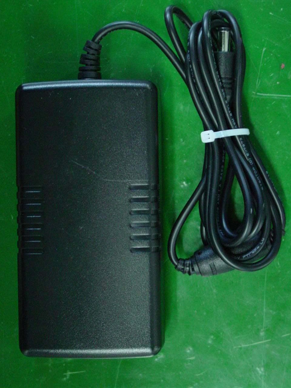 TFT LCD Monitor - FCC ID QRHMB151AL - Mbestek Inc. (2)