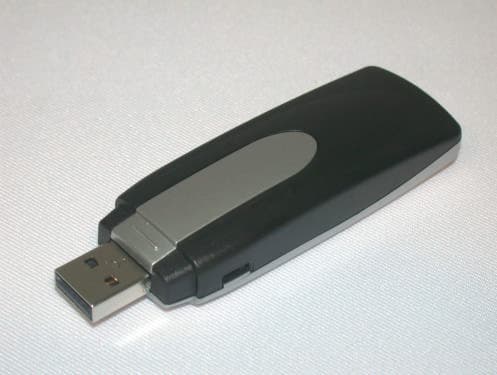 802.11b WLAN/Flash Disk USB adapter - FCC ID QRV-FW-C703A-0303 - FullWave Technology Co., Ltd