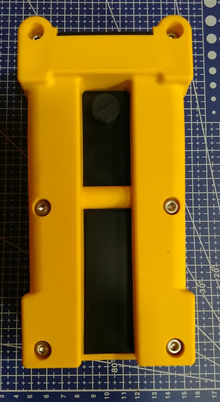 Wireless Handheld Remote Control - FCC ID QT8EXM2WH - Elkhart Brass Mfg Co Inc (2)