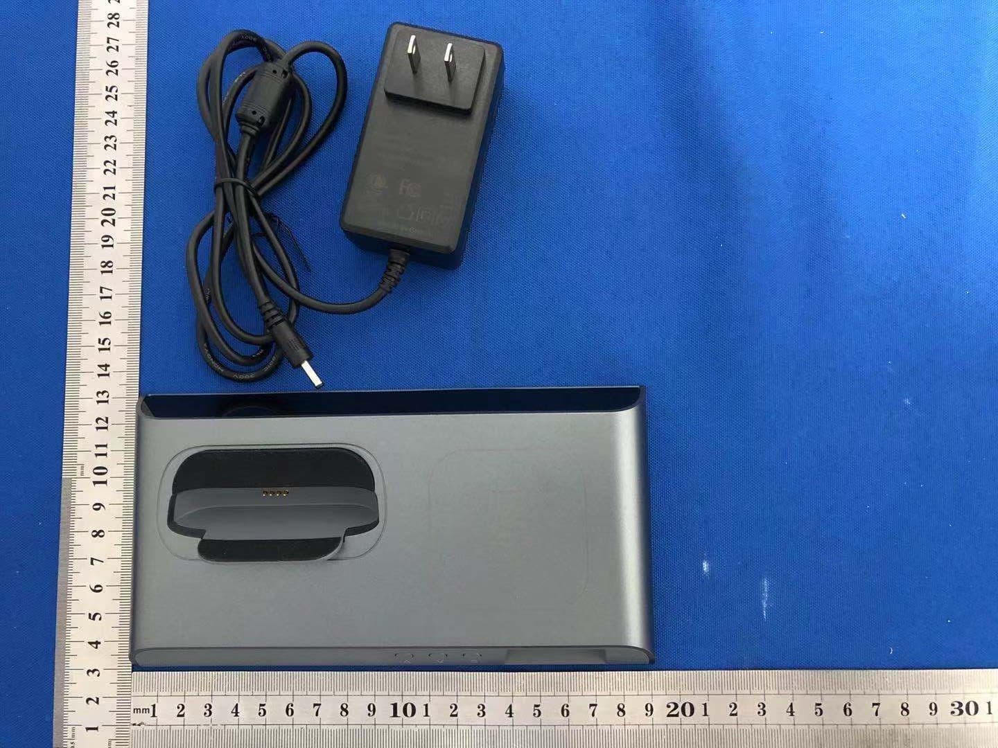 HALO Wireless Charging Dock 10K - FCC ID QTG-HWCD - ZAGG Inc. (2)