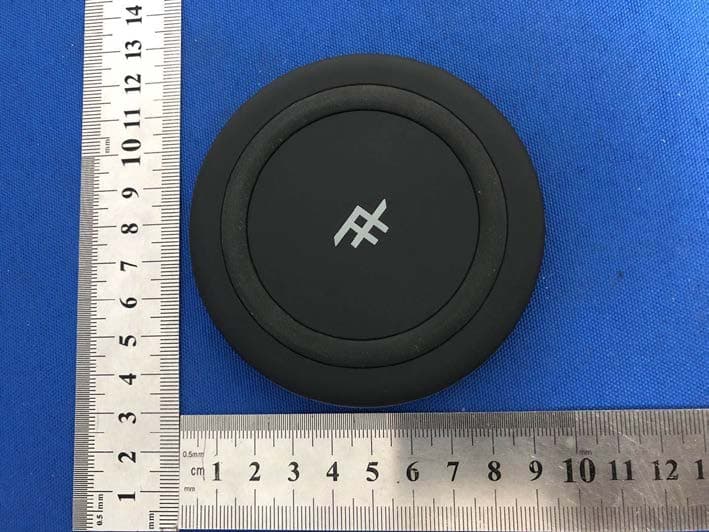 Wireless Charging Pad - FCC ID QTG-RC400 - ZAGG Inc.