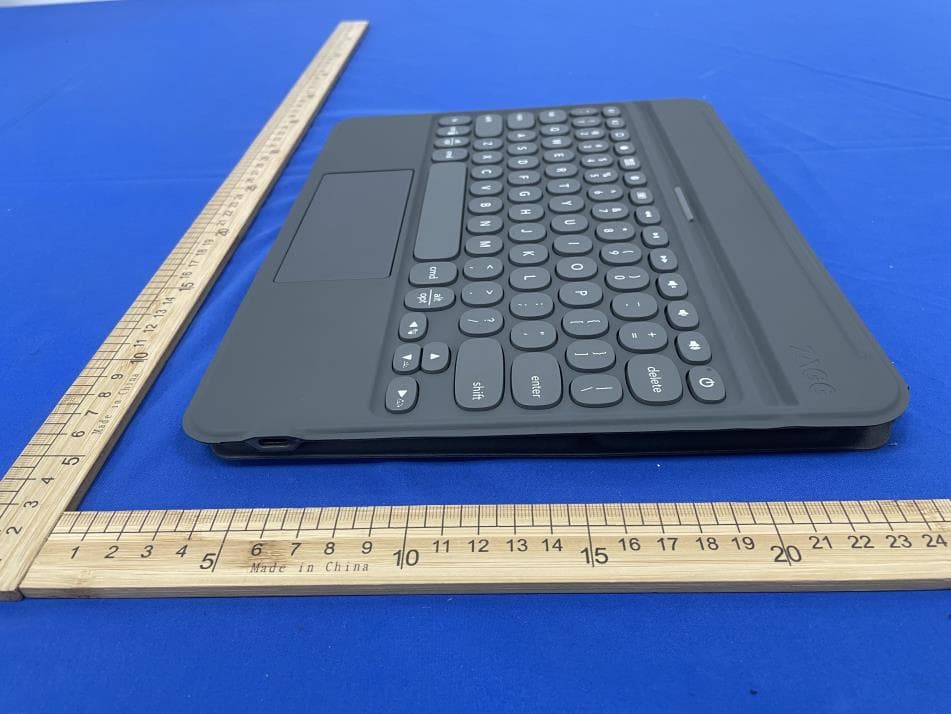 Bluetooth Keyboard - FCC ID QTG-ZKPI2T - ZAGG Inc. (2)