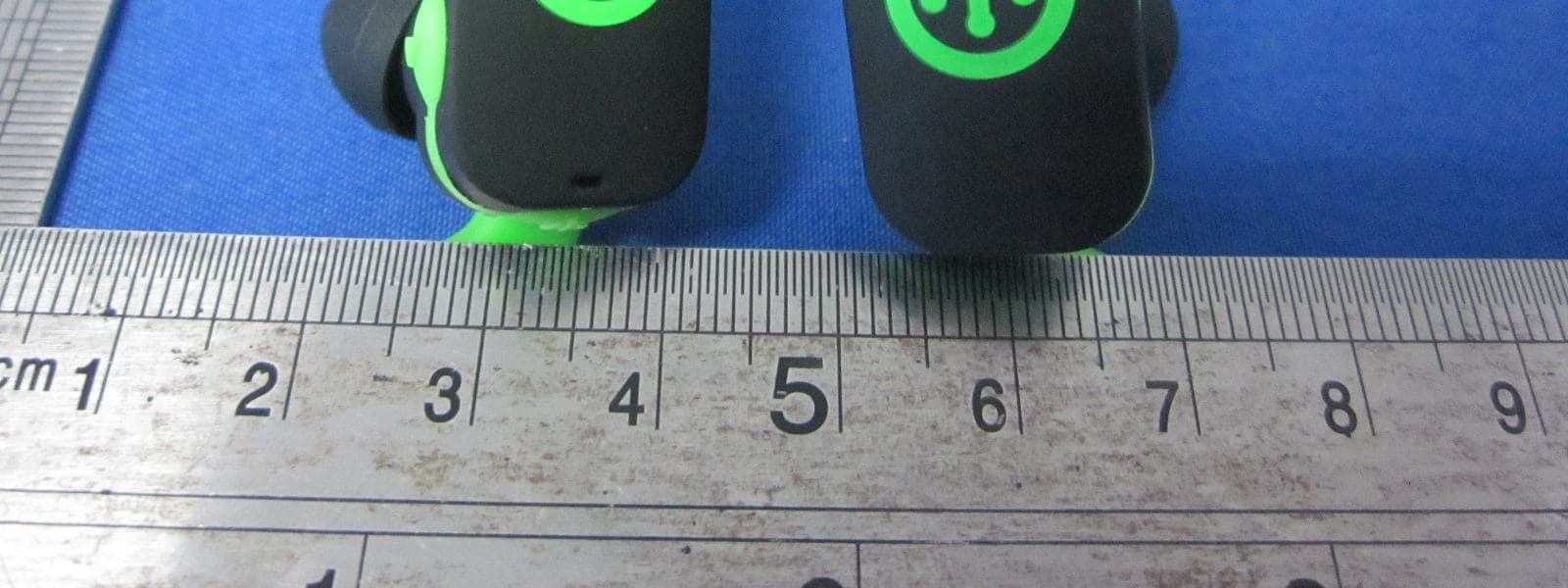 iFrogz FreeRein Reflect Earbud - FCC ID QTGBKO - ZAGG Inc. (4)