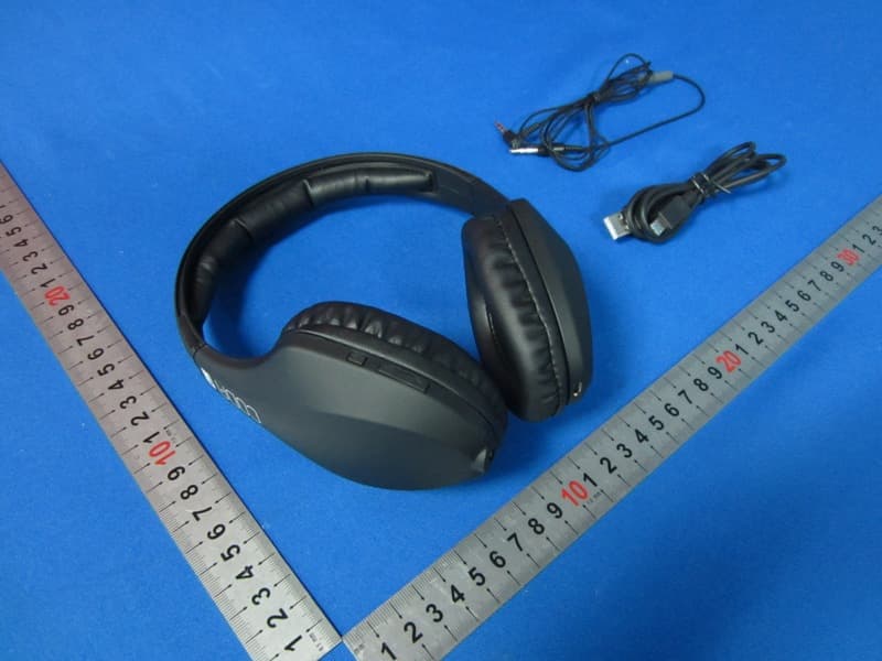 bluetooth headphone - FCC ID QTGCDFORTE - ZAGG Inc.