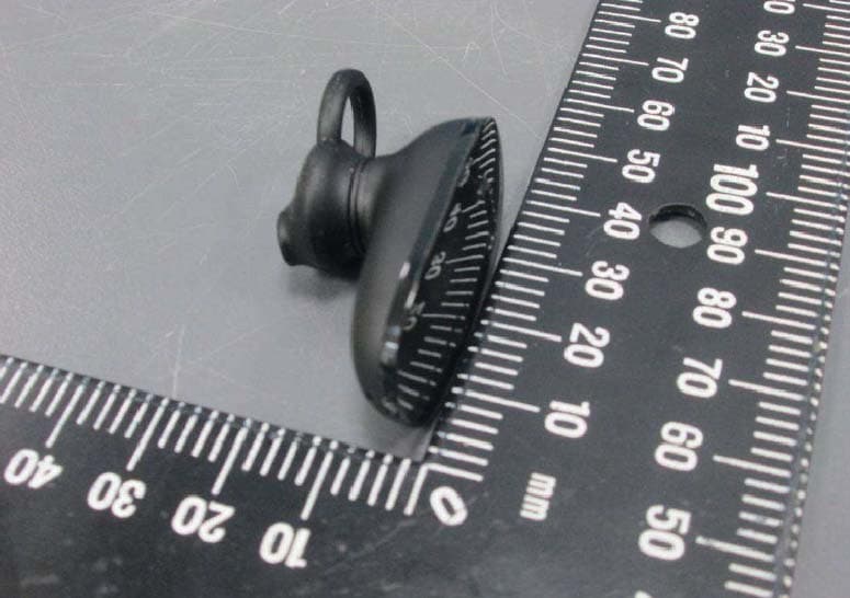 Bluetooth Headset - FCC ID QTLBH-112U - Microsoft Corporation (2)