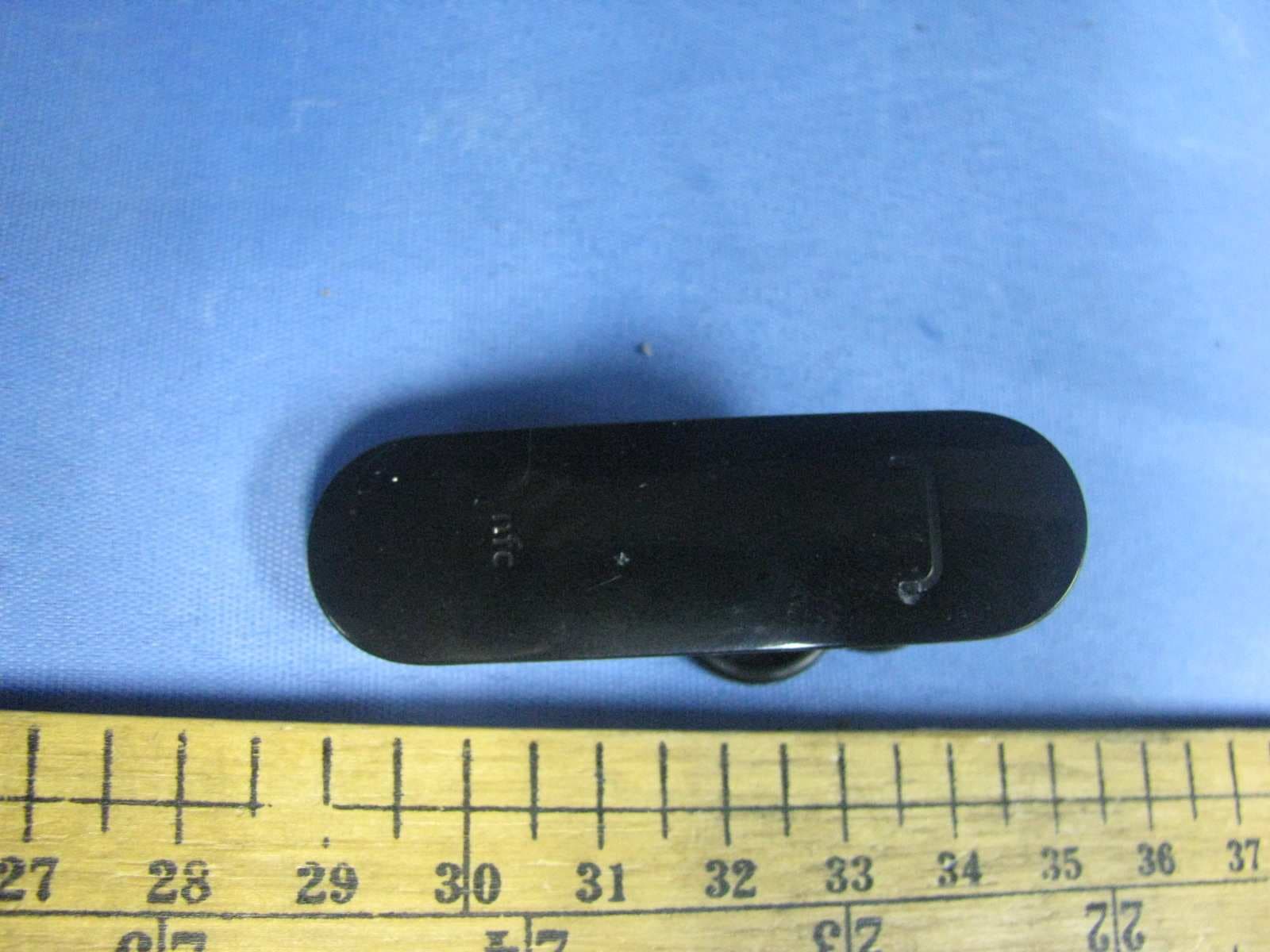 Bluetooth headset - FCC ID QTLBH-310 - Microsoft Corporation (4)