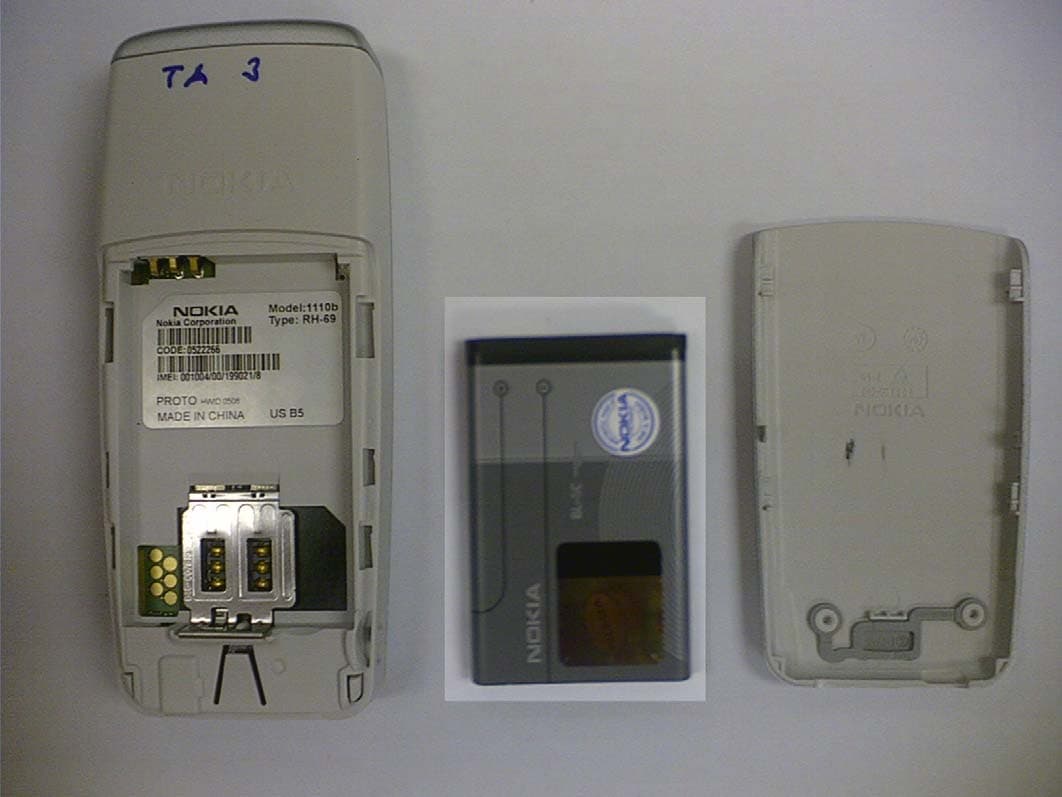 GSM 850/ 1900 PCS Cellular Telephone - FCC ID QTLRH-69 - Microsoft Corporation