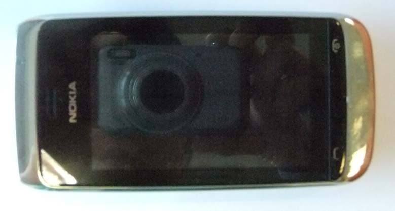 GSM cellular phone with BT and WLAN - FCC ID QTLRM-844 - Microsoft Corporation